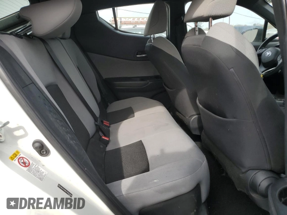 2019 Toyota C-HR XLE z VIN NMTKHMBX7KR073500, wystawiony jako Copart lot #53596395 z przebiegiem 91 934 mil mil oraz Szkoda całkowita • Salvage title. Historia ofert i sprzedaży dostępna na DreamBid. Obrazek 11.