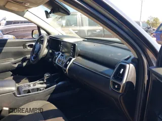 2022 Kia Sorento LX with VIN 5XYRG4LC1NG102859, listed as a IAAI auction lot 41661977 with 96,273 mi miles. Bid and sale history available at carsss.com. Image 5.