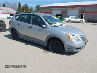 2006 Pontiac Vibe with VIN 5Y2SL658X6Z418233, listed as a IAAI auction lot 42003017 with 179,983 mi miles. Bid and sale history available at carsss.com. Image 1.