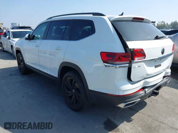 2022 Volkswagen Atlas SE z VIN 1V2WR2CA1NC519384, wystawiony jako IAAI lot #40548286 z przebiegiem 37 093 mil mil oraz . Historia ofert i sprzedaży dostępna na DreamBid. Obrazek 3.