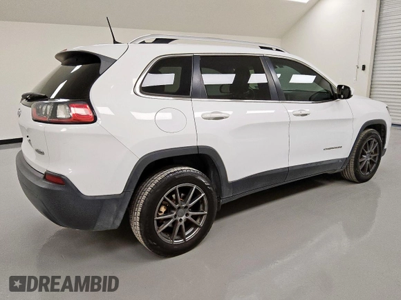 2019 Jeep Cherokee Latitude Plus z VIN 1C4PJLLB7KD176369, wystawiony jako Copart lot #62179475 z przebiegiem 156 492 mil mil oraz Czysty tytuł • Clean title. Historia ofert i sprzedaży dostępna na DreamBid. Obrazek 3.