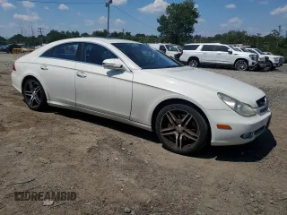 2009 Mercedes-Benz CLS 550 with VIN WDDDJ72X09A144730, listed as a Copart auction lot 62797235 with 116,924 mi miles and Salvage title. Bid and sale history available at DreamBid. Image 4.