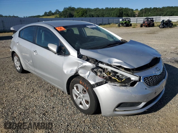 2015 Kia Forte LX with VIN KNAFK4A64F5372898, listed as a Copart auction lot 53389615 with 195,046 mi miles and Salvage Title. Bid and sale history available at carsss.com. Image 4.