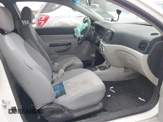 2009 Hyundai Accent GS z VIN KMHCM36C89U131456, wystawiony jako IAAI lot #42366254 z przebiegiem 121 558 mil mil oraz . Historia ofert i sprzedaży dostępna na DreamBid. Obrazek 5.