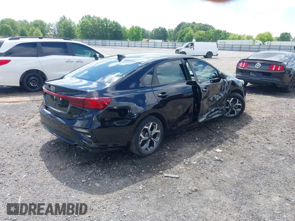 2021 Kia Forte LXS с VIN 3KPF24AD9ME264604, выставлен на аукционе IAAI как лот 42209307 с пробегом 95 934 миль миль и . История ставок и продаж доступна на DreamBid. Изображение 4.