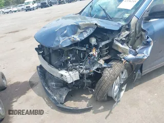 2016 Toyota Highlander LE z VIN 5TDBKRFH3GS226769, wystawiony jako IAAI lot #42156245 z przebiegiem 100 677 mil mil oraz . Historia ofert i sprzedaży dostępna na DreamBid. Obrazek 6.