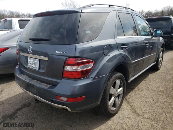 2011 Mercedes-Benz M-Class ML 350 with VIN 4JGBB8GB9BA633209, listed as a Copart auction lot 50975965 with 123,550 mi miles and Salvage Title. Bid and sale history available at carsss.com. Image 3.