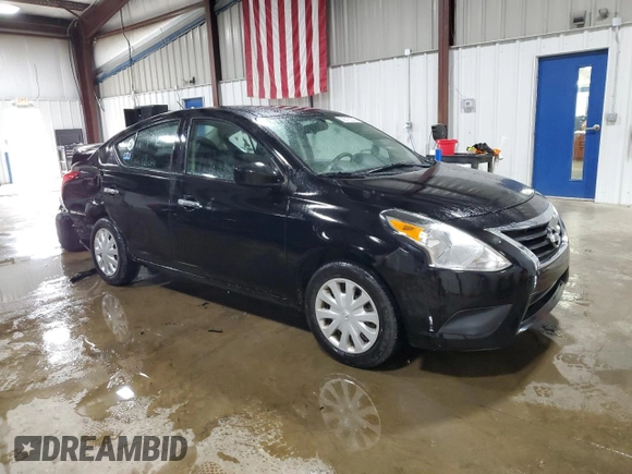 2019 Nissan Versa SV z VIN 3N1CN7APXKL829797, wystawiony jako Copart lot #59016235 z przebiegiem 90 811 mil mil oraz Szkoda całkowita • Salvage title. Historia ofert i sprzedaży dostępna na DreamBid. Obrazek 4.