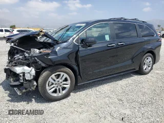 2022 Toyota Sienna XLE with VIN 5TDJRKEC0NS081241, listed as a Copart auction lot 53099095 with 52,191 mi miles and Salvage title. Bid and sale history available at DreamBid. Image 1.