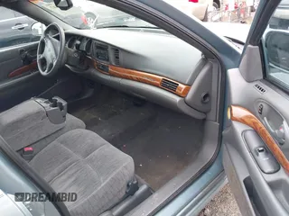 2003 Buick LeSabre Custom with VIN 1G4HP52K934164530, listed as a IAAI auction lot 41952847 with 180,000 mi miles. Bid and sale history available at carsss.com. Image 5.