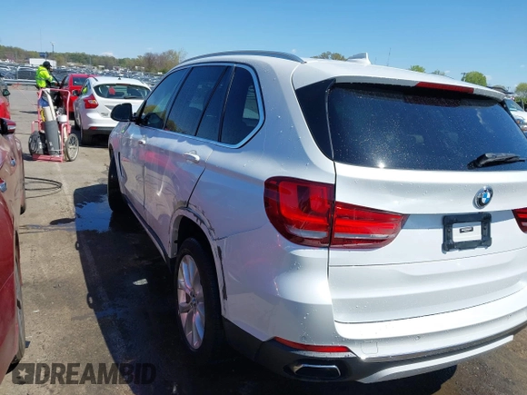 2018 BMW X5 xDrive35i with VIN 5UXKR0C56JL070512, listed as a IAAI auction lot 41892471 with 1 mi miles. Bid and sale history available at carsss.com. Image 3.