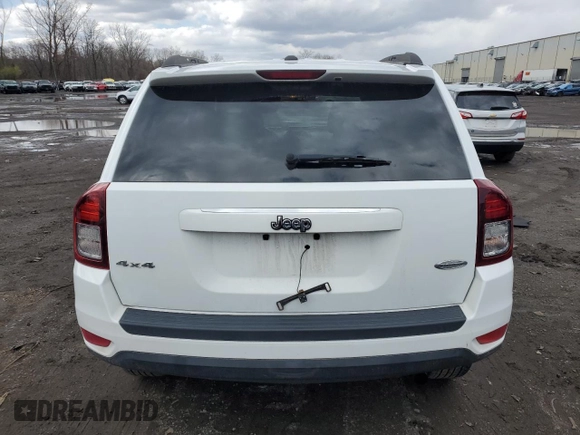 2015 Jeep Compass Latitude with VIN 1C4NJDEB8FD303453, listed as a Copart auction lot 52334755 with 92,005 mi miles and Salvage Title. Bid and sale history available at carsss.com. Image 6.