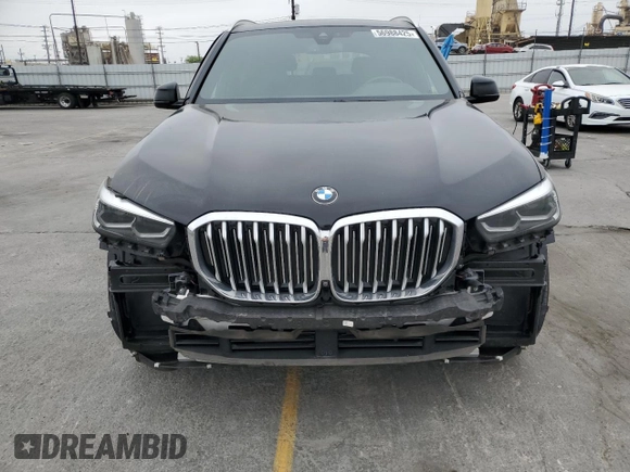 2020 BMW X5 xDrive40i z VIN 5UXCR6C02L9C49466, wystawiony jako Copart lot #56988425 z przebiegiem 60 558 mil mil oraz Szkoda całkowita • Salvage title. Historia ofert i sprzedaży dostępna na DreamBid. Obrazek 5.