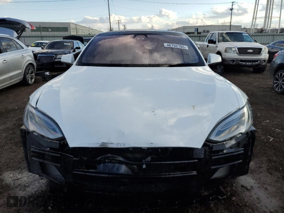 2017 Tesla Model S 100D с VIN 5YJSA1E26HF212985, выставлен на аукционе Copart как лот 46702705 с пробегом 58 179 миль миль и Списание • Salvage title. История ставок и продаж доступна на DreamBid. Изображение 5.