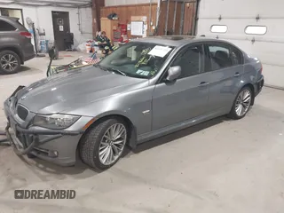 2011 BMW 3 Series 335i xDrive с VIN WBAPL5C57BA919482, выставлен на аукционе IAAI как лот 42531375 с пробегом 82 868 миль миль и . История ставок и продаж доступна на DreamBid. Изображение 2.