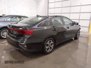 2019 Kia Forte LXS с VIN 3KPF24AD1KE017574, выставлен на аукционе IAAI как лот 42326500 с пробегом 71 630 миль миль и . История ставок и продаж доступна на DreamBid. Изображение 4.