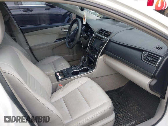 2017 Toyota Camry Hybrid LE with VIN 4T1BD1FK4HU204747, listed as a IAAI auction lot 41361540 with 124,746 mi miles. Bid and sale history available at carsss.com. Image 5.