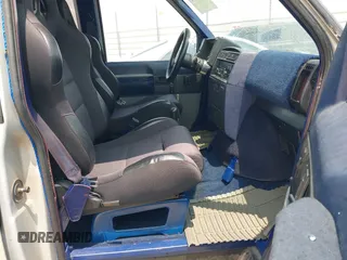 1987 Chevrolet Astro z VIN 1GNDM15Z5HB121813, wystawiony jako IAAI lot #42388922 z przebiegiem Nie podano mil oraz . Historia ofert i sprzedaży dostępna na DreamBid. Obrazek 5.