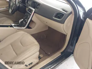 2013 Volvo S60 T5 Premier с VIN YV1612FS3D2196502, выставлен на аукционе IAAI как лот 42208591 с пробегом 140 318 миль миль и . История ставок и продаж доступна на DreamBid. Изображение 5.