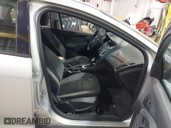 2012 Ford Focus SE with VIN 1FAHP3F26CL207199, listed as a IAAI auction lot 42149458 with 242,158 mi miles. Bid and sale history available at carsss.com. Image 5.