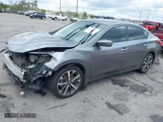 2016 Nissan Altima 2.5 SR with VIN 1N4AL3AP9GN381472, listed as a IAAI auction lot 41630389 with 207,706 mi miles. Bid and sale history available at carsss.com. Image 17.