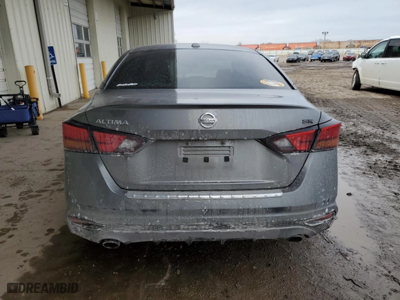 2022 Nissan Altima 2.5 SR with VIN 1N4BL4CVXNN369480, listed as a Copart auction lot 46535925 with 55,098 mi miles and Salvage Title. Bid and sale history available at carsss.com. Image 6.