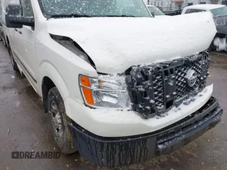 2018 Nissan NV Cargo S z VIN 1N6BF0KM1JN819141, wystawiony jako IAAI lot #41536219 z przebiegiem 176 575 mil mil oraz . Historia ofert i sprzedaży dostępna na DreamBid. Obrazek 17.