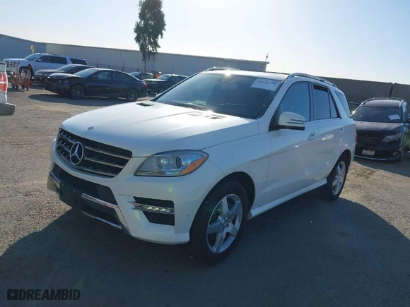 2014 Mercedes-Benz M-Class ML 350 with VIN 4JGDA5JB8EA351764, listed as a IAAI auction lot 41418180 with 124,055 mi miles. Bid and sale history available at carsss.com. Image 2.