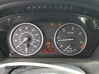 2011 BMW X5 35d z VIN 5UXZW0C56BL370849, wystawiony jako Copart lot #58844845 z przebiegiem 134 854 mil mil oraz Czysty tytuł • Clean title. Historia ofert i sprzedaży dostępna na DreamBid. Obrazek 9.