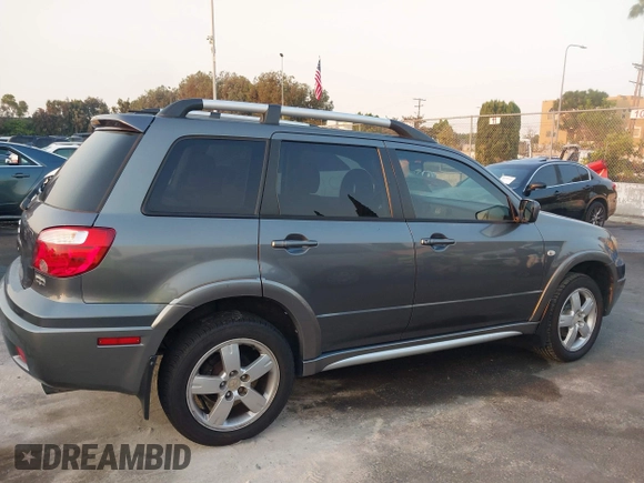 2005 Mitsubishi Outlander XLS with VIN JA4LX41F75U022428, listed as a IAAI auction lot 40293668 with 190,917 mi miles. Bid and sale history available at carsss.com. Image 13.
