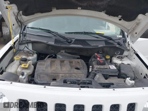 2016 Jeep Patriot Latitude with VIN 1C4NJRFBXGD627551, listed as a IAAI auction lot 41716065 with 140,000 mi miles. Bid and sale history available at carsss.com. Image 10.
