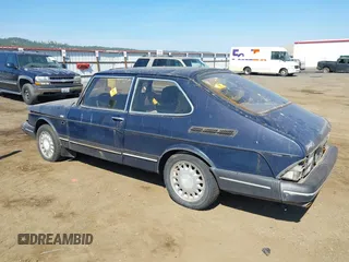 1987 Saab 900 z VIN YS3AK35DXH2023628, wystawiony jako IAAI lot #42749309 z przebiegiem 203 686 mil mil oraz . Historia ofert i sprzedaży dostępna na DreamBid. Obrazek 3.