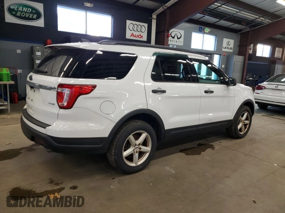 2018 Ford Explorer z VIN 1FM5K8BH1JGC01881, wystawiony jako Copart lot #83747304 z przebiegiem 130 218 mil mil oraz Czysty tytuł • Clean title. Historia ofert i sprzedaży dostępna na DreamBid. Obrazek 3.