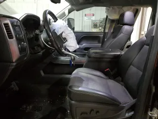 2015 GMC Sierra 1500 SLE z VIN 1GTV2UEC6FZ379178, wystawiony jako Copart lot #42980755 z przebiegiem 141 379 mil mil oraz Szkoda całkowita • Salvage title. Historia ofert i sprzedaży dostępna na DreamBid. Obrazek 7.