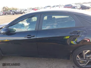 2025 Hyundai Elantra SEL Sport with VIN KMHLM4DG5SU861388, listed as a IAAI auction lot 41491236 with 1,462 mi miles. Bid and sale history available at carsss.com. Image 14.