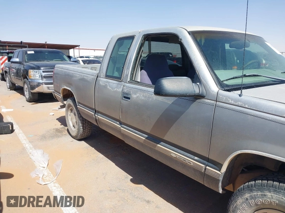 1998 Chevrolet Silverado 1500 with VIN 2GCEK19R4W1134434, listed as a IAAI auction lot 42170893 with 112,551 mi miles and . Bid and sale history available at DreamBid. Image 6.