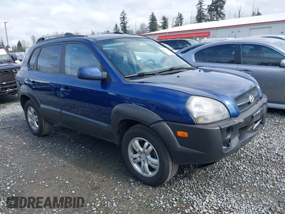 2007 Hyundai Tucson SE with VIN KM8JN12D77U502031, listed as a IAAI auction lot 41745106 with 131,668 mi miles. Bid and sale history available at carsss.com. Image 1.