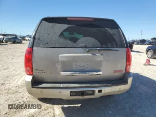 2008 GMC Yukon SLT w/4SB with VIN 1GKFC13068J116011, listed as a Copart auction lot 81427084 with 0 mi miles and Salvage Title. Bid and sale history available at carsss.com. Image 6.