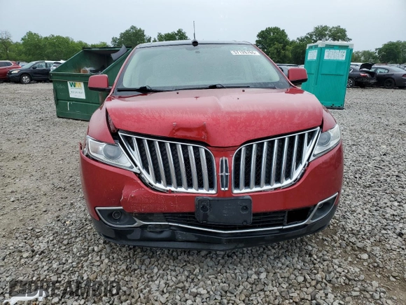 2011 Lincoln MKX z VIN 2LMDJ8JK1BBJ11607, wystawiony jako Copart lot #57126765 z przebiegiem 75 940 mil mil oraz Szkoda całkowita • Salvage title. Historia ofert i sprzedaży dostępna na DreamBid. Obrazek 5.