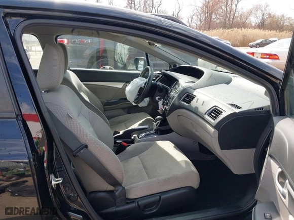 2013 Honda Civic Hybrid with VIN 19XFB4F29DE204085, listed as a IAAI auction lot 41846274 with 145,935 mi miles. Bid and sale history available at carsss.com. Image 5.
