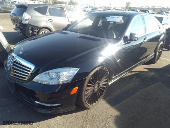 2012 Mercedes-Benz S-Class S 550 with VIN WDDNG7DB3CA437713, listed as a IAAI auction lot 35348392 with 74,672 mi miles. Bid and sale history available at carsss.com. Image 2.
