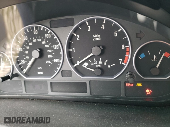 2001 BMW 3 Series 330i with VIN WBAAV53481FT00303, listed as a Copart auction lot 87118034 with 0 mi miles and Salvage Title. Bid and sale history available at carsss.com. Image 9.
