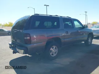 2002 Chevrolet Suburban LT z VIN 1GNFK16Z32J294238, wystawiony jako IAAI lot #42143758 z przebiegiem 175 468 mil mil oraz . Historia ofert i sprzedaży dostępna na DreamBid. Obrazek 4.