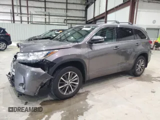 2018 Toyota Highlander SE with VIN 5TDJZRFH8JS556874, listed as a Copart auction lot 60459645 with 108,118 mi miles and Non repairable. Bid and sale history available at DreamBid. Image 1.