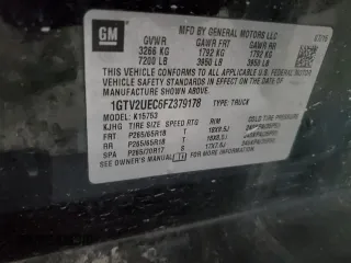 2015 GMC Sierra 1500 SLE z VIN 1GTV2UEC6FZ379178, wystawiony jako Copart lot #42980755 z przebiegiem 141 379 mil mil oraz Szkoda całkowita • Salvage title. Historia ofert i sprzedaży dostępna na DreamBid. Obrazek 12.