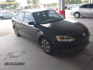 2011 Volkswagen Jetta S с VIN 3VW1K7AJ3BM364957, выставлен на аукционе IAAI как лот 42361085 с пробегом 128 869 миль миль и . История ставок и продаж доступна на DreamBid. Изображение 1.