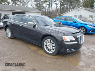2013 Chrysler 300 with VIN 2C3CCAKT2DH646633, listed as a IAAI auction lot 41719487 with 115,363 mi miles. Bid and sale history available at carsss.com. Image 1.