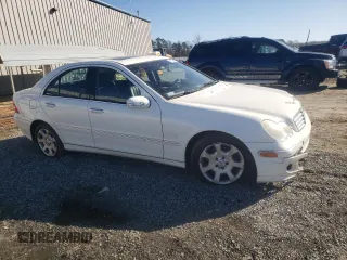 2005 Mercedes-Benz C 240 with VIN WDBRF81J75F636395, listed as a Copart auction lot 87798865 with 80,634 mi miles and Salvage Title. Bid and sale history available at DreamBid. Image 4.