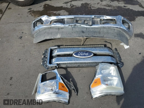 2011 Ford F-350 XL with VIN 1FT8W3BT8BEA14650, listed as a Copart auction lot 77662334 with 338,883 mi miles and Salvage title. Bid and sale history available at DreamBid. Image 12.