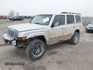 2007 Jeep Commander Sport с VIN 1J8HG48P07C577569, выставлен на аукционе IAAI как лот 41497583 с пробегом 245 446 миль миль и . История ставок и продаж доступна на DreamBid. Изображение 2.